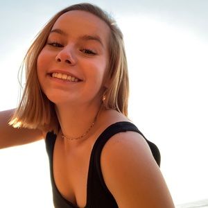 Meet your Posher, Liz